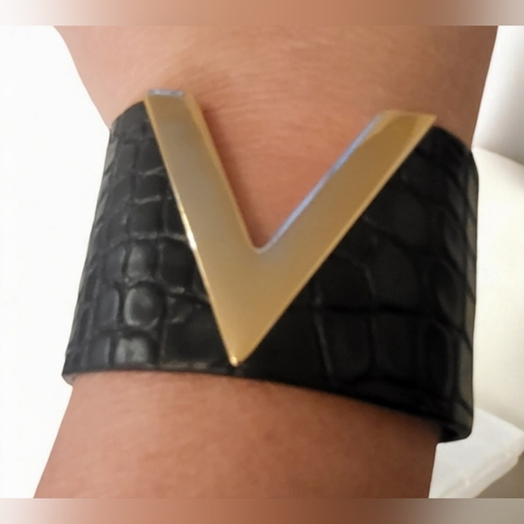 Bundle Deal For Malorie - Picture 8 of 11